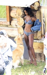 Jasmine Tookes Sexy 4 thefappeningblog.exploitedcollegegirlsporn.com.jpg