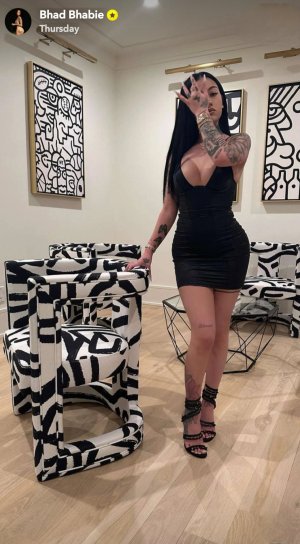 Screenshot_20231223_184718_Snapchat.jpg