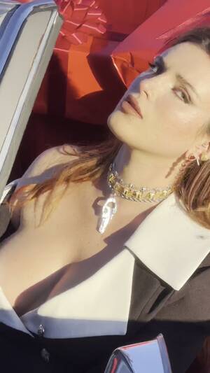 bella-thorne_thefappeningblog.exploitedcollegegirlsporn.com_0003.jpg