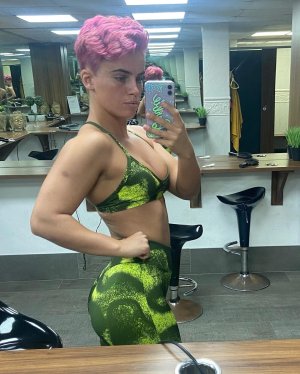 Hayley Hudson 363346402_182283716.jpg