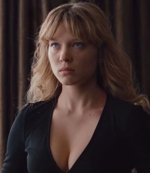 léa-seydoux-in-mission-impossible-ghost-protocol-2011-v0-tyo5jf0j1w0e1.jpg