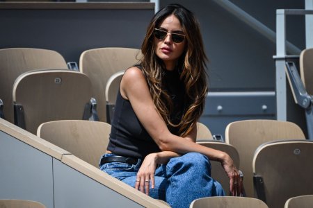 eiza-gonzalez-at-a-french-open-practice-session-in-paris-05-22-2025-4.jpg