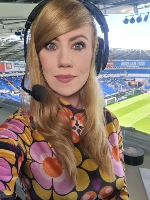 welsh-snooker-and-darts-presenter-abigail-davies-v0-2ps27wn6acze1.jpg