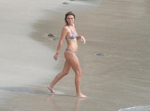 Serinda-Swan-Bikini-32.jpg