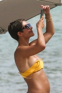 Frankie Bridge Nip Slip Nude & Sexy thefappeningblog.exploitedcollegegirlsporn.com 29.jpg