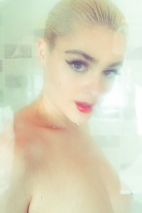 stefania-ferrario-shower-power-15.jpg